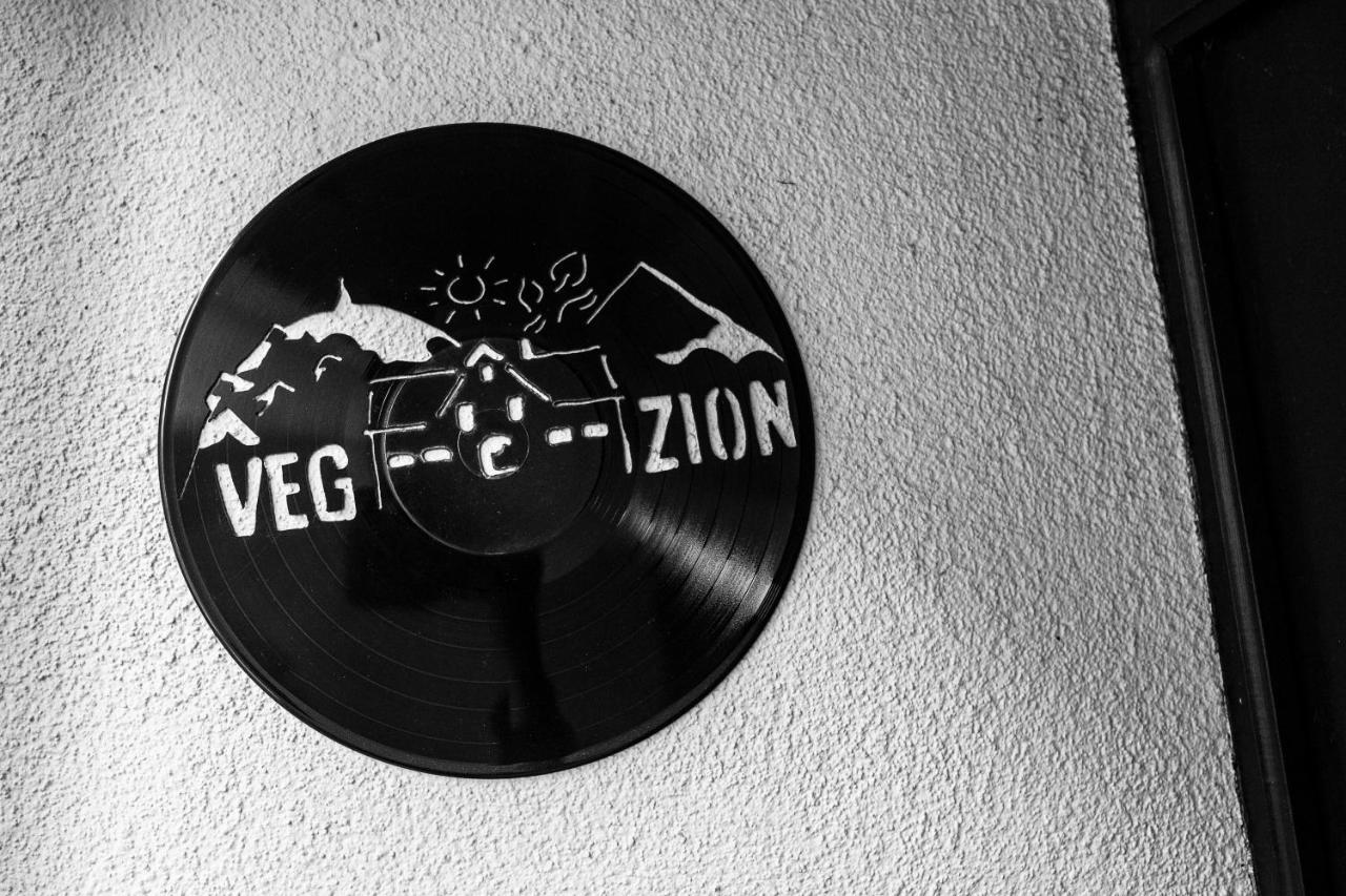 Vegzion - Vegan B&B Svoboda nad Upou Bagian luar foto